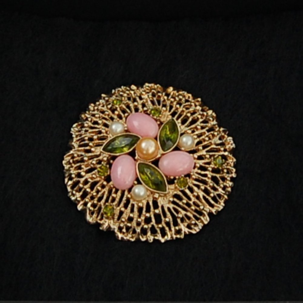 Vintage Sarah Coventry 1970's Fashion Splendor Brooch